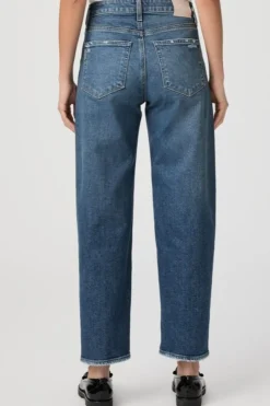 ALEXIS BARREL LEG JEAN (LOVEJOY DISTRESSED)