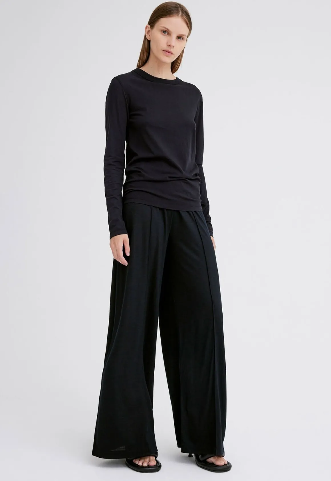 DAVIES L/S TEE (BLACK)