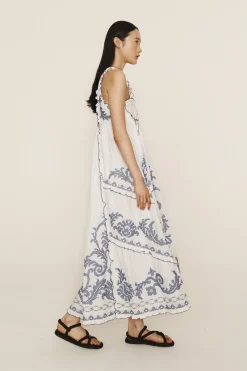 HAZEL SMOCKED EMBROIDERED MIDI DRESS (WHITE)