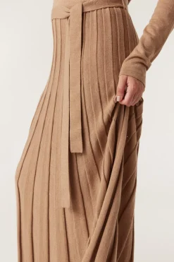HOLLAND MERINO DRESS (CAMEL)