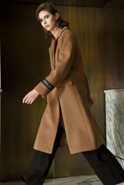 MADAME PRESIDENT COAT (CAMEL)