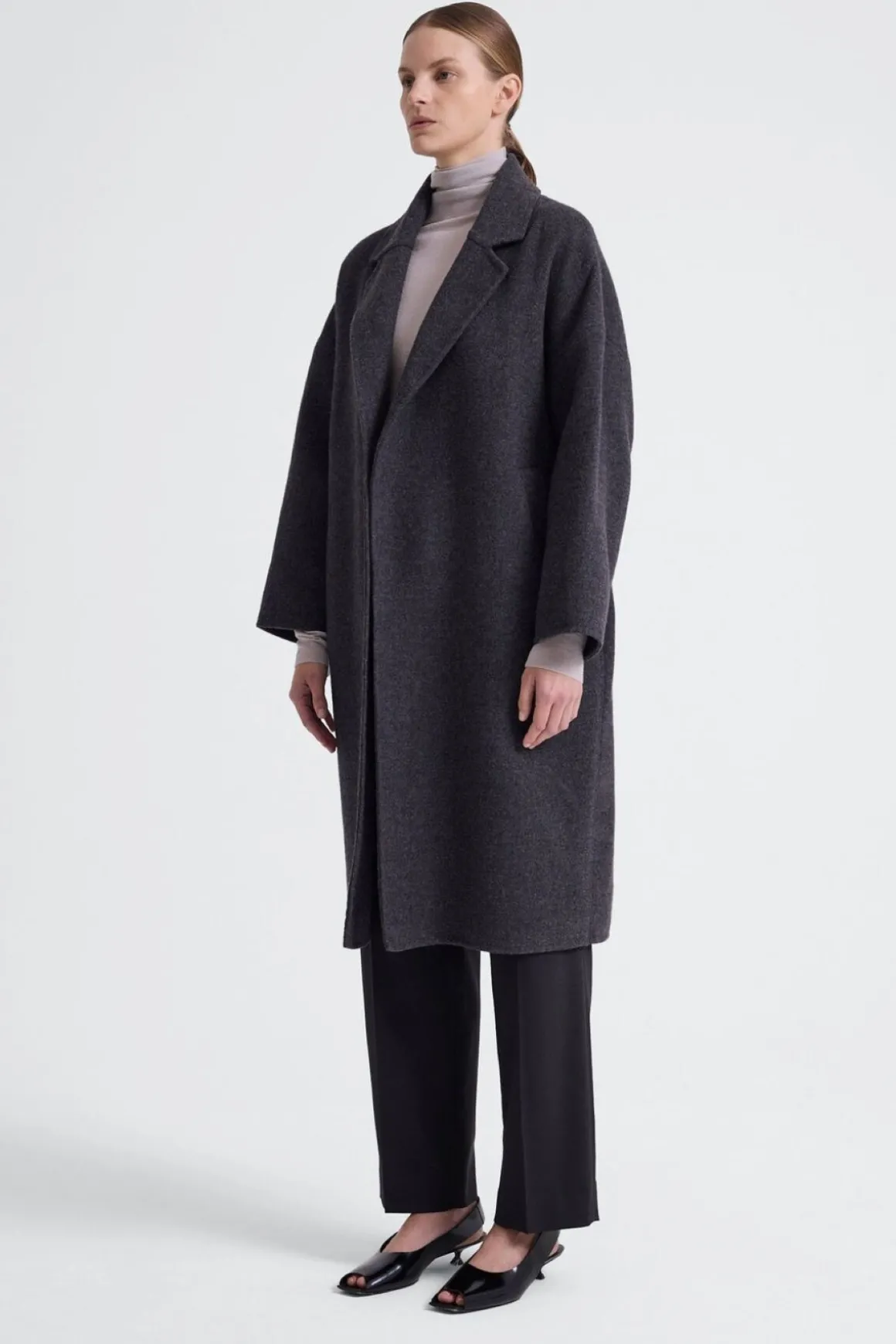 MEGA COAT (CHAR)