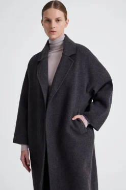 MEGA COAT (CHAR)