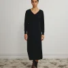 MERINO V-NECK DRESS (BLACK)
