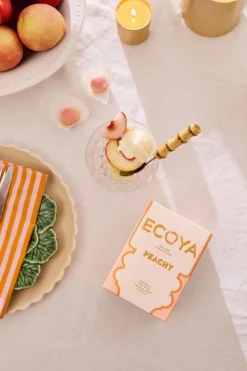 PEACHY GOLDIE CANDLE (HOLIDAY COLLECTION)