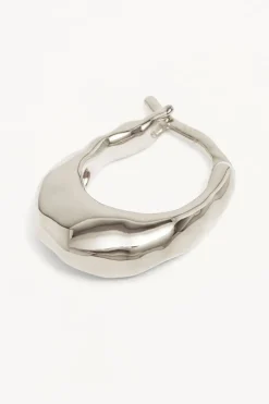 RAIDANT ENERGY SMALL HOOPS (STERLING SILVER)