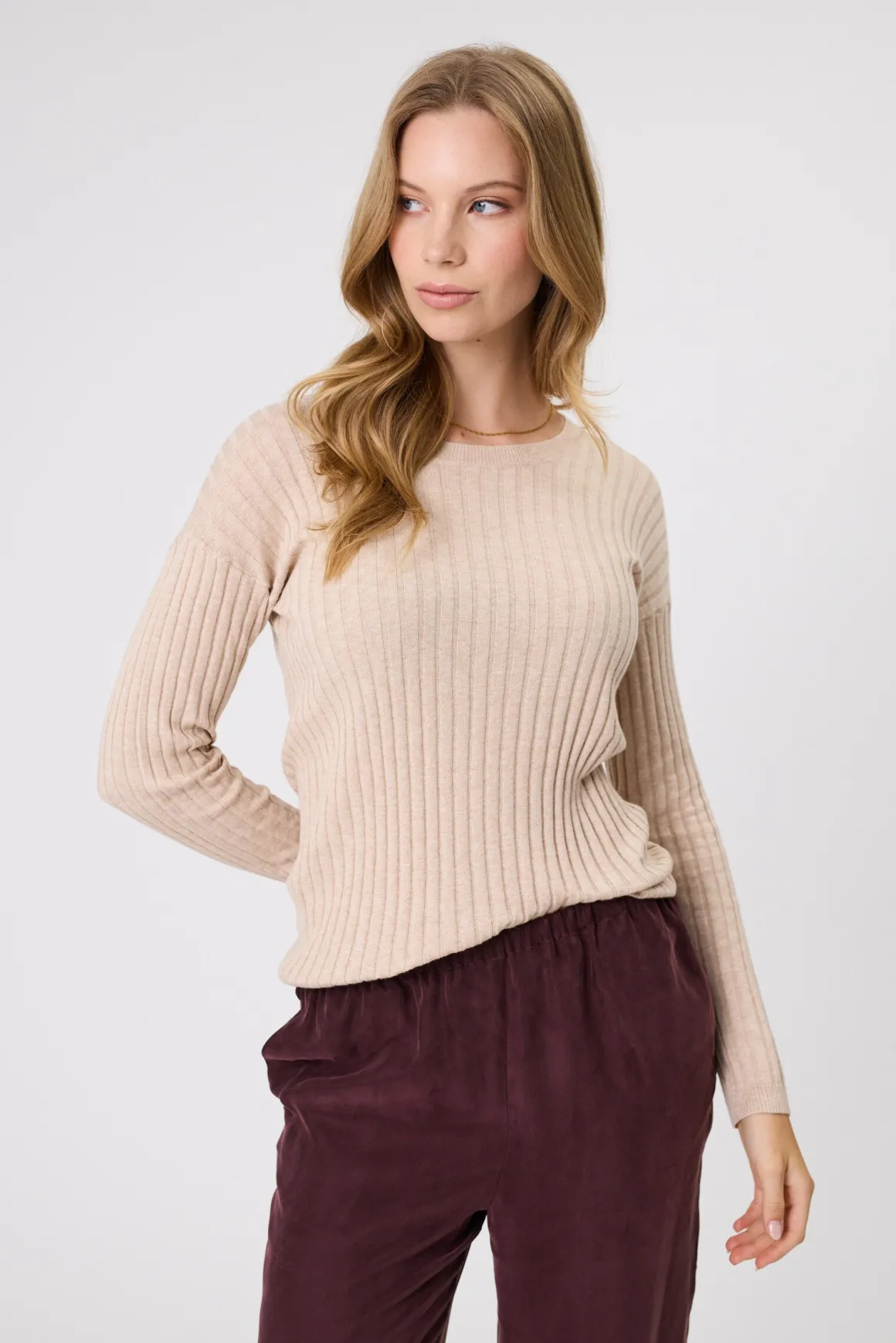 REIGN LONG SLEEVE KNIT (WHEAT)