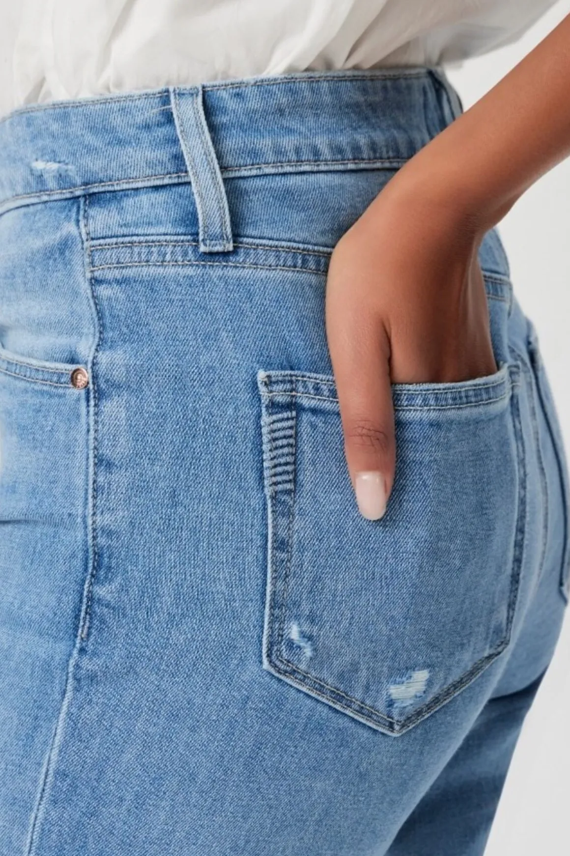 SARAH STRAIGHT ANKLE JEANS (NIGHTINGALE)