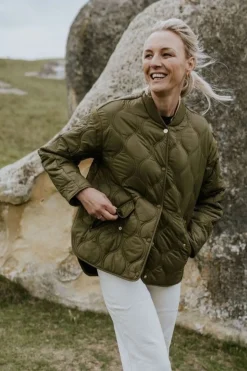 TALEI QUILT BOMBER (LODEN)