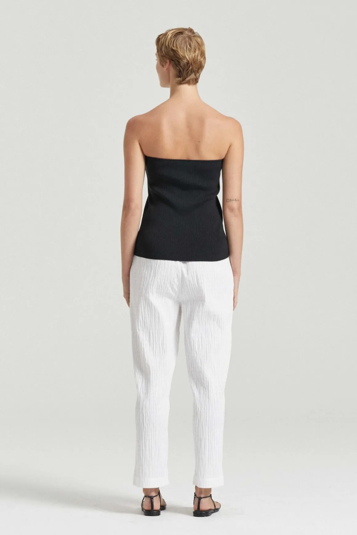 THE ALMA BANDEAU TOP (BLACK)