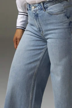 TRUMP JEAN (WASHED DENIM)